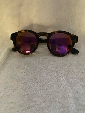 Sicky Women’s Round Sunglasses